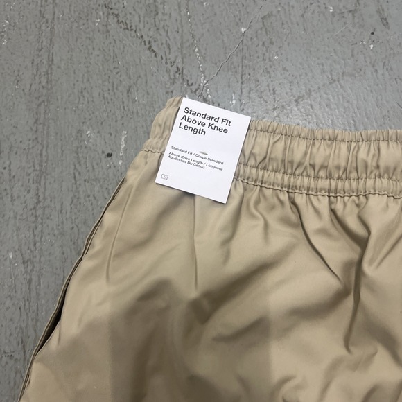 Nike Men's Sportswear Woven Flow Athletic Shorts Tan And Black Large FJ1653-247 - Picture 7 of 7